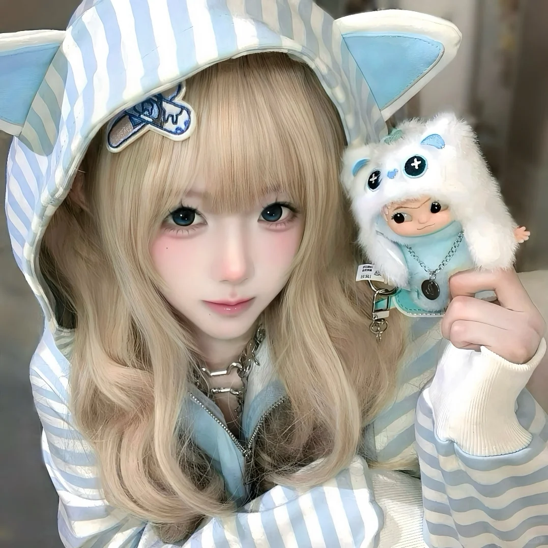 啊啊好美！wechat聊天都有欲望！