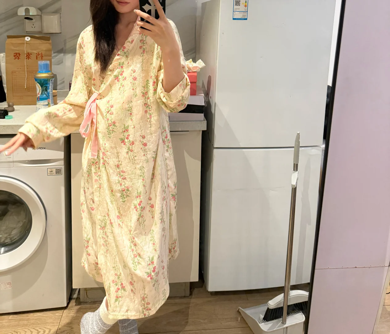 白丝袜也蛮好看～