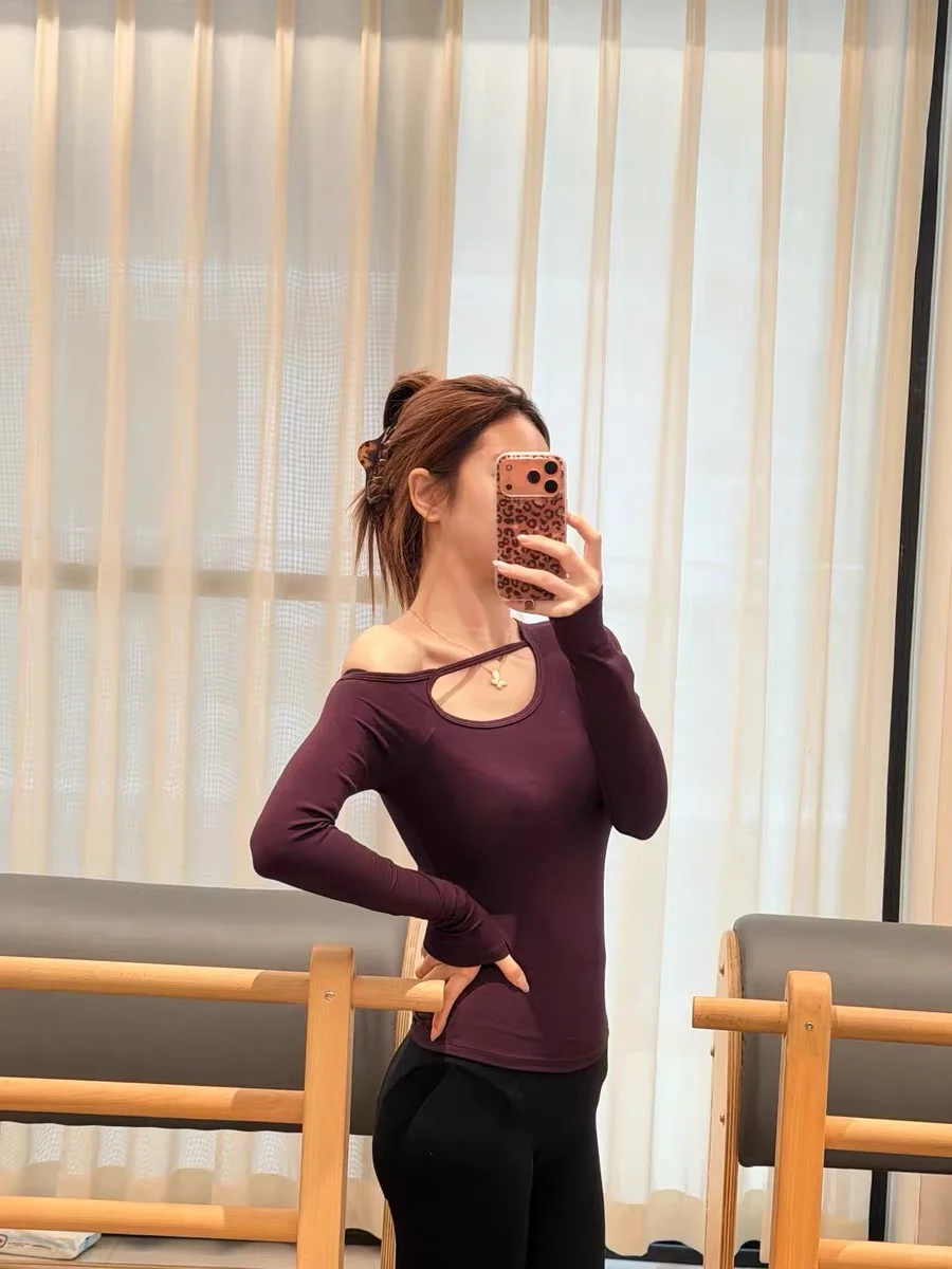 被追问800次的上衣！裸感紧身运动也精致！