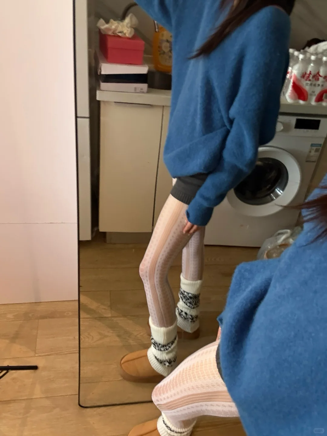 白丝袜也蛮好看～