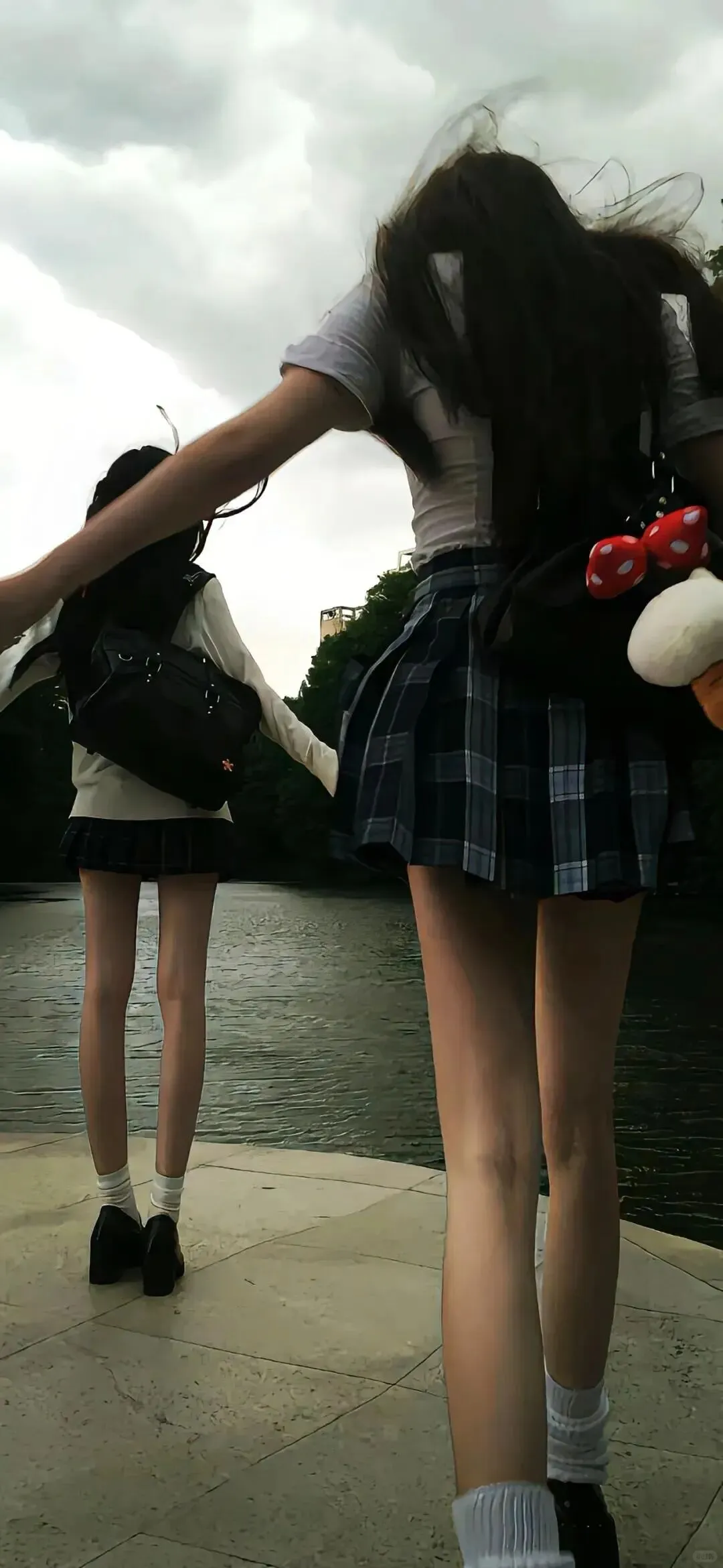 SHARE，18张JK美女高清壁纸合集