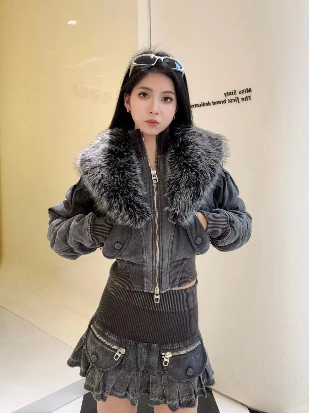 新品穿搭分享✨千禧辣妹风狠狠戳中！做旧黑