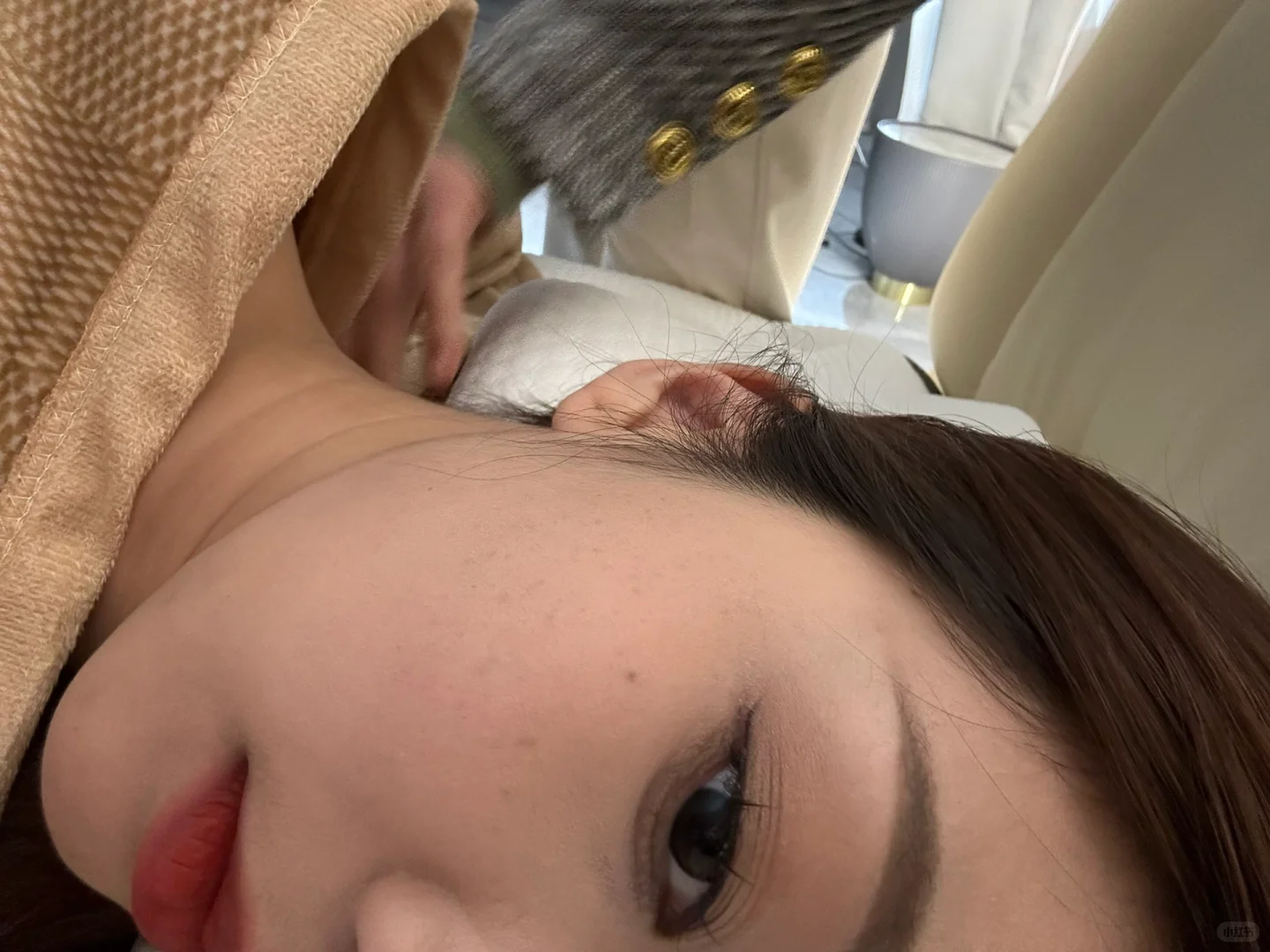 一位日入2k+的社畜模特（攒💰去上学版