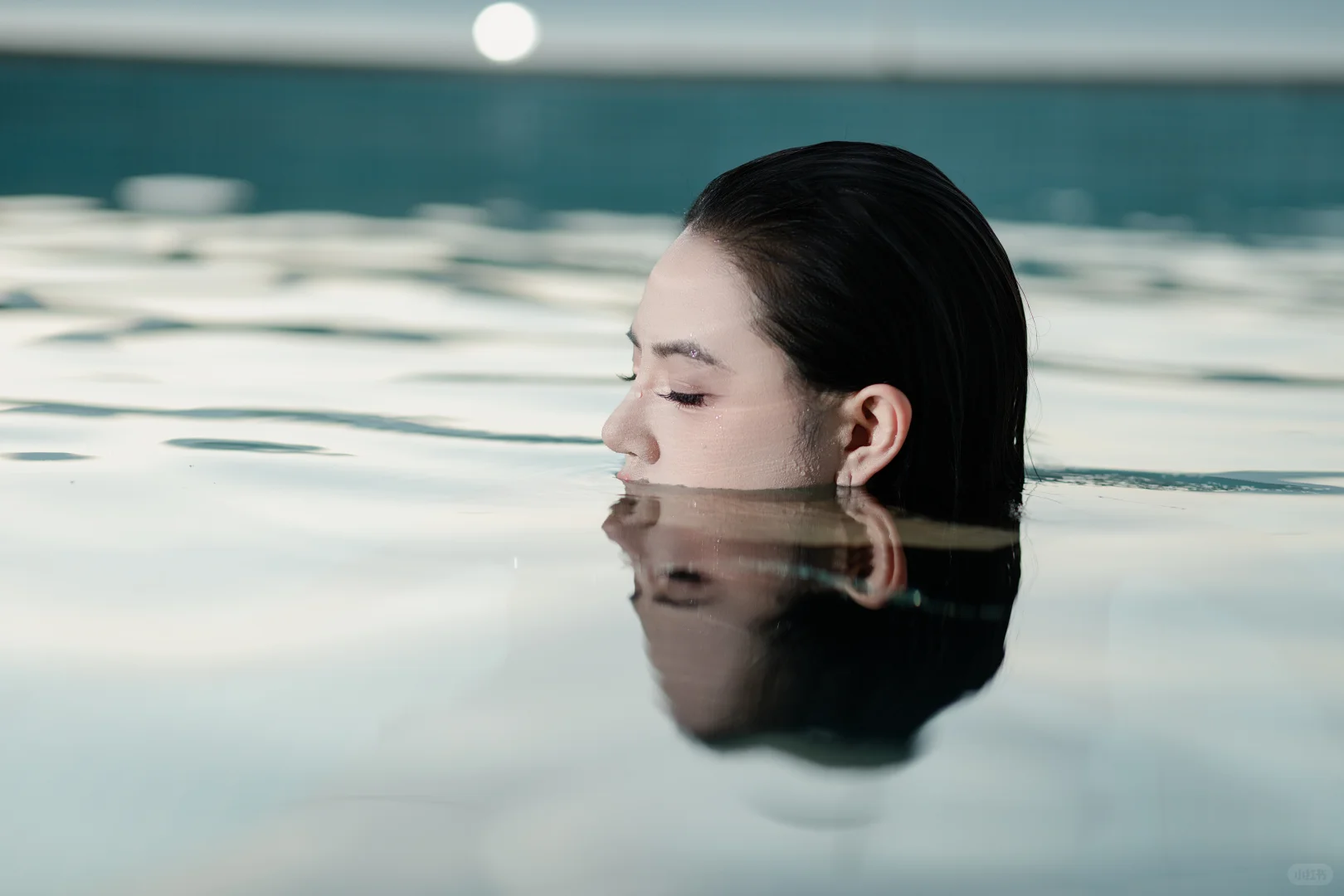 洱海边酒店拍比基尼