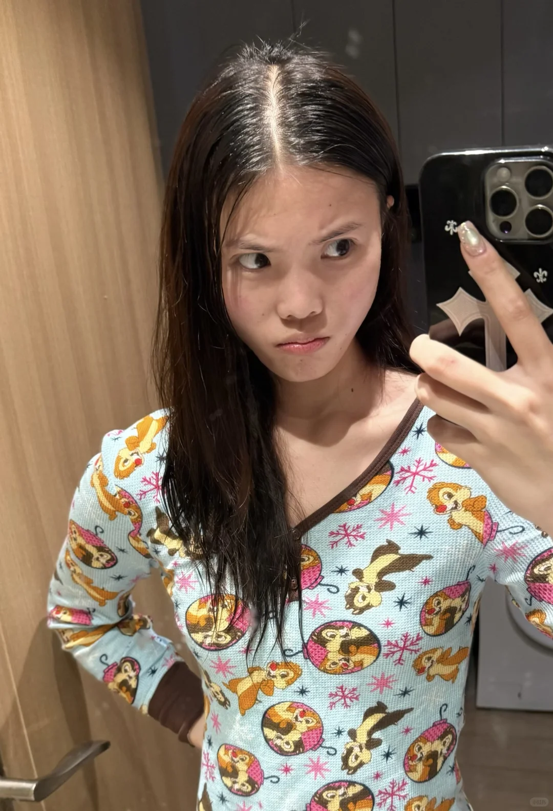 白丝袜也蛮好看～