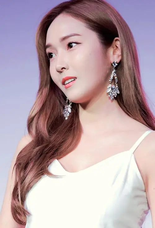 📱壁纸丨郑秀贤好爱这氛围感，好美啊啊啊