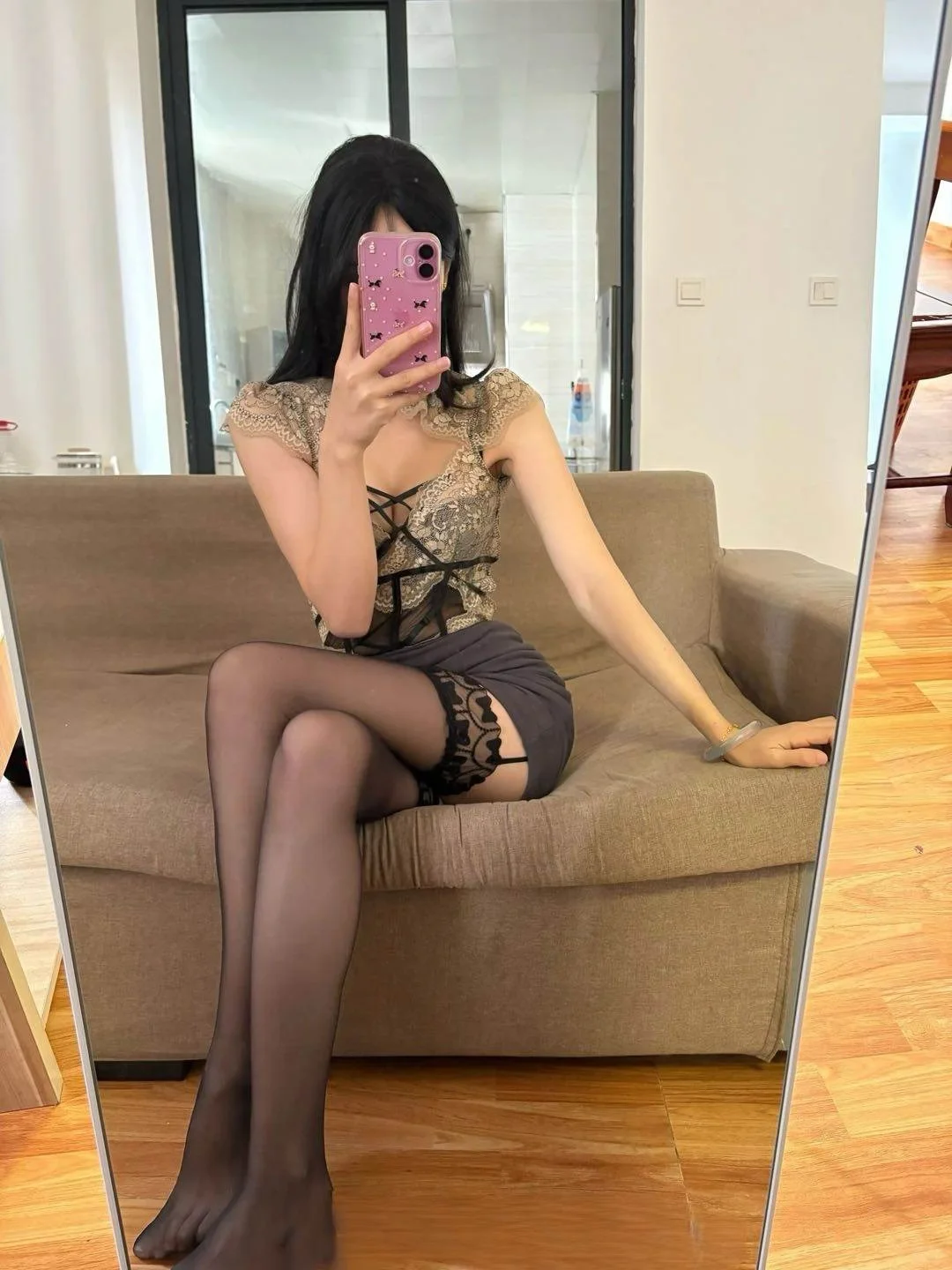 纯欲天花板！这件蕾丝上衣太绝啦😍