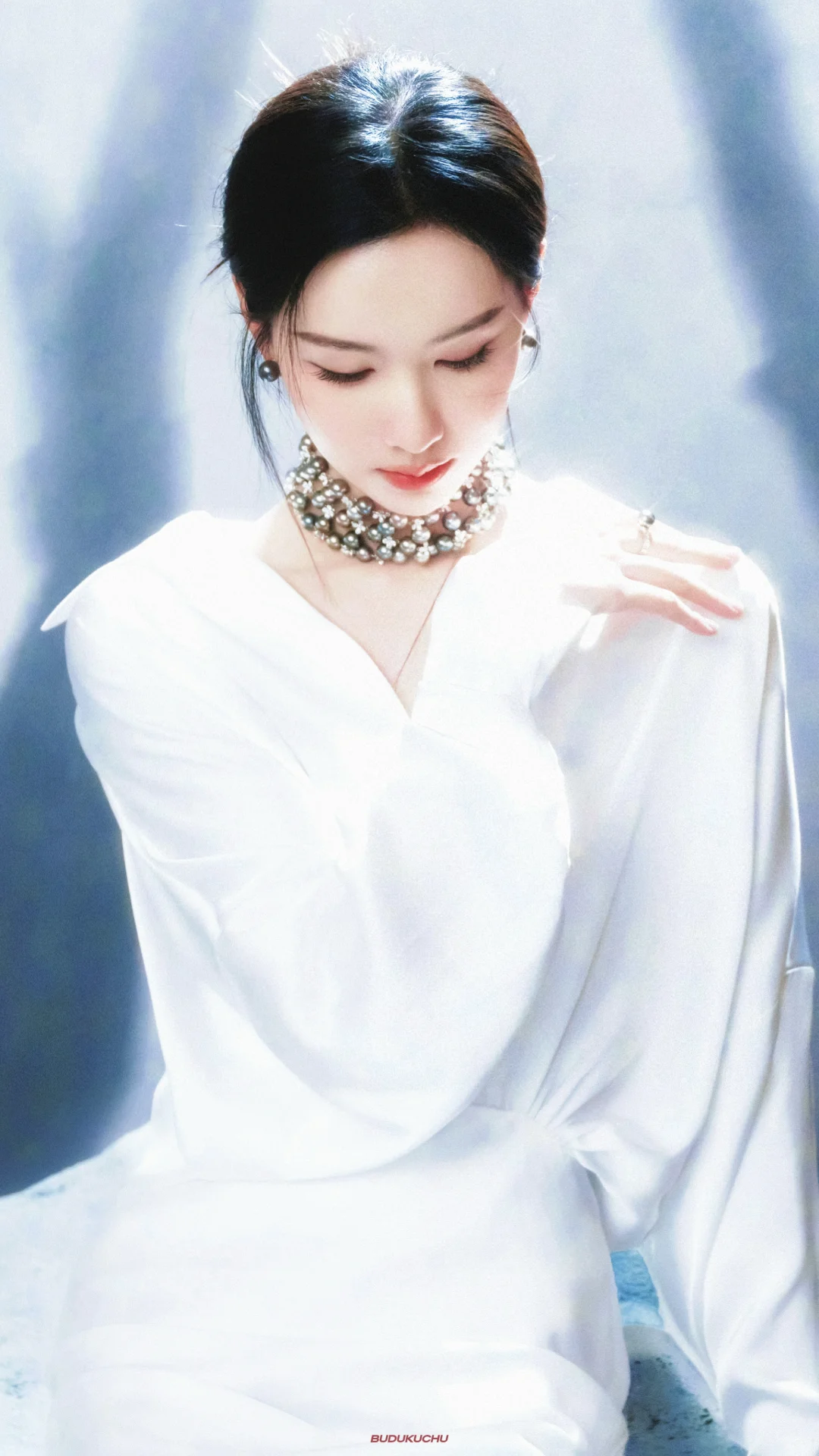 陈都灵壁纸| 💧 ❄️