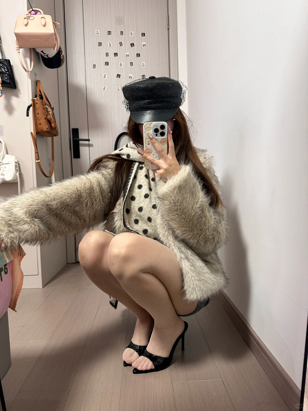 御姐感坐姿拍照姿势分享