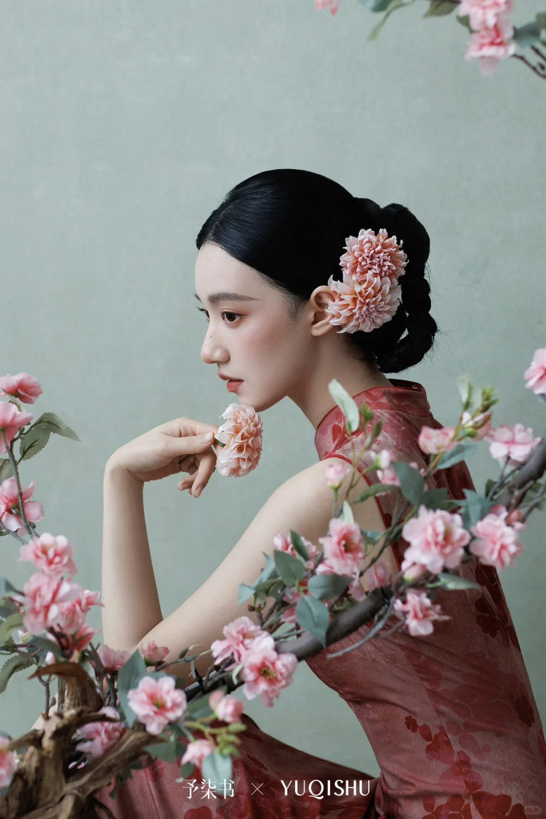 没想过旗袍写真能如此娇艳