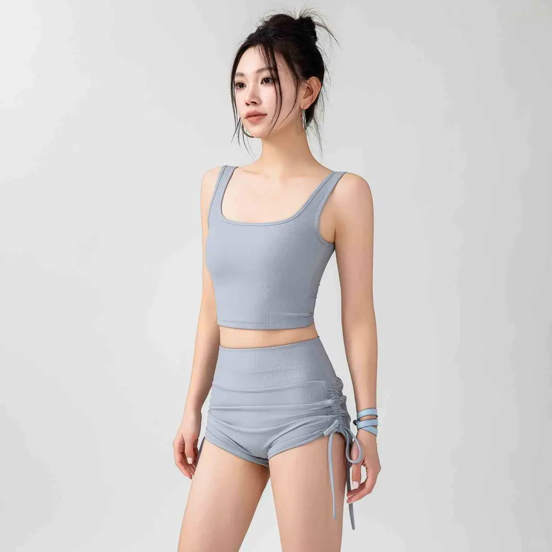 春日运动穿搭｜粉色背心绝绝子