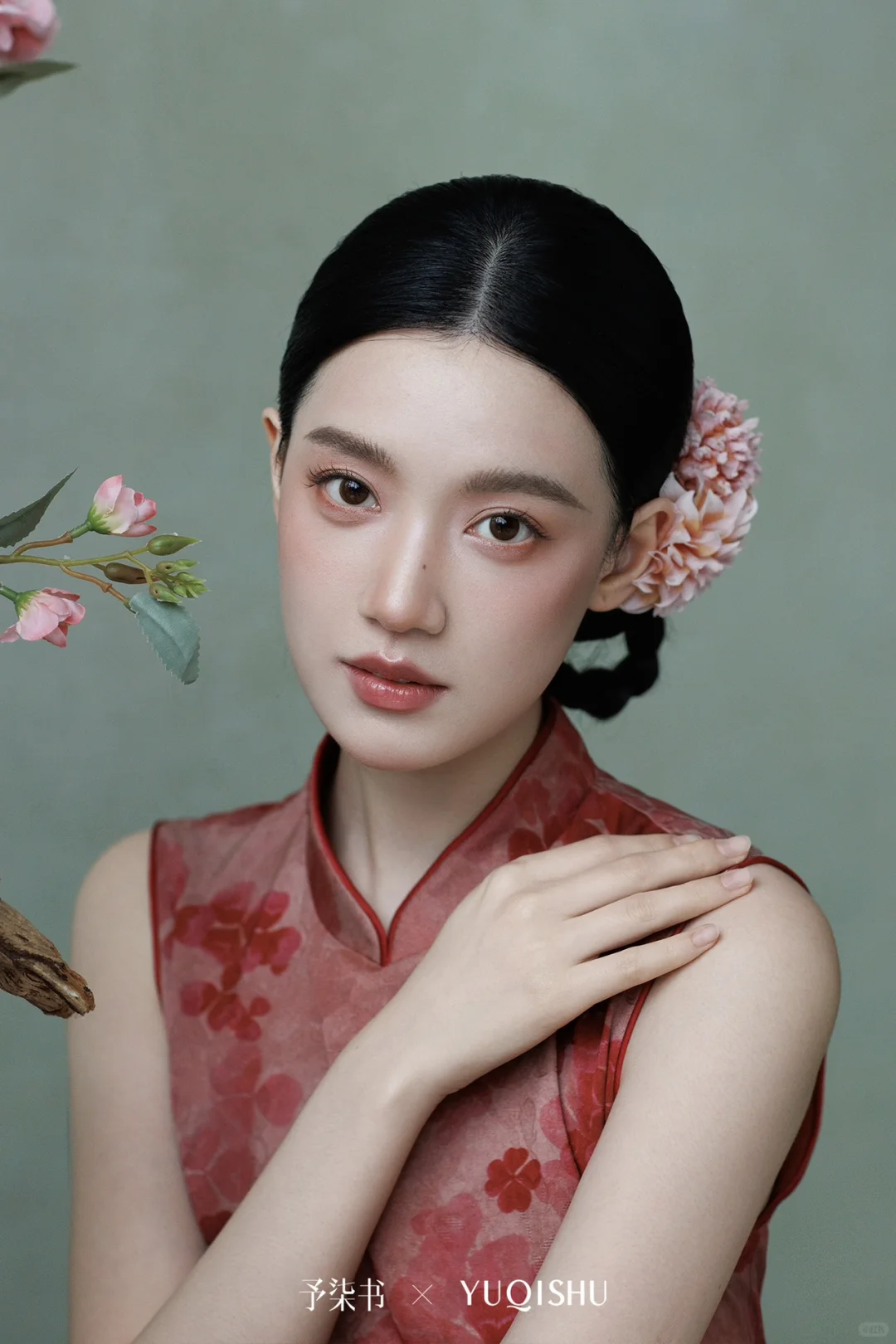 没想过旗袍写真能如此娇艳