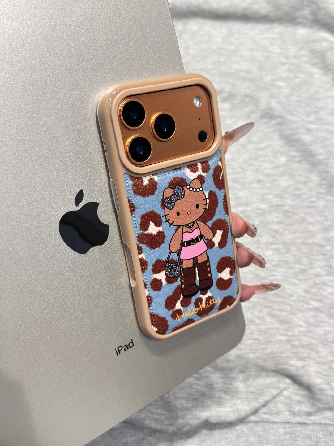 皮纹的辣妹豹纹kitty