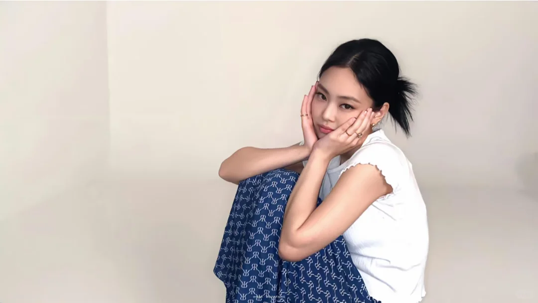 一些妮的平板壁纸