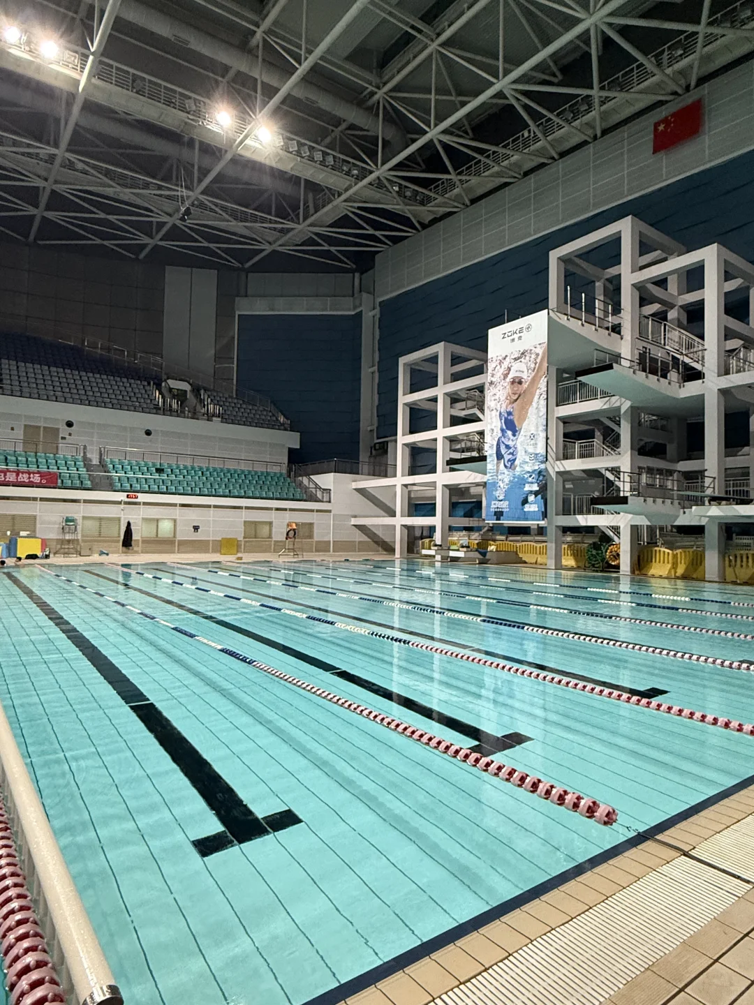 奥体游泳女教练