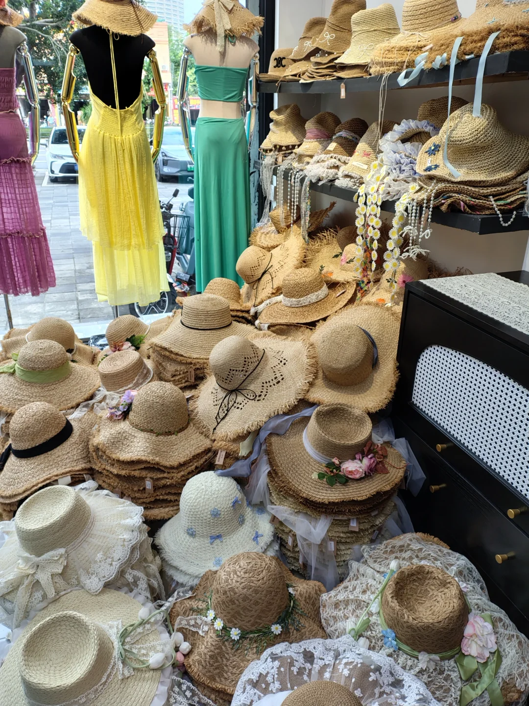 来三亚怎么能不穿各种各样的泳装沙滩裙