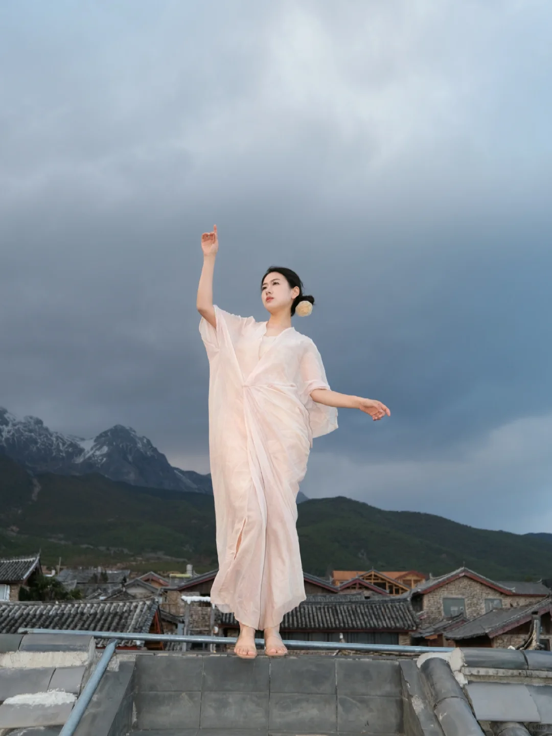 被朋友说是“仿佛神女下凡”(˵¯͒〰¯͒˵)