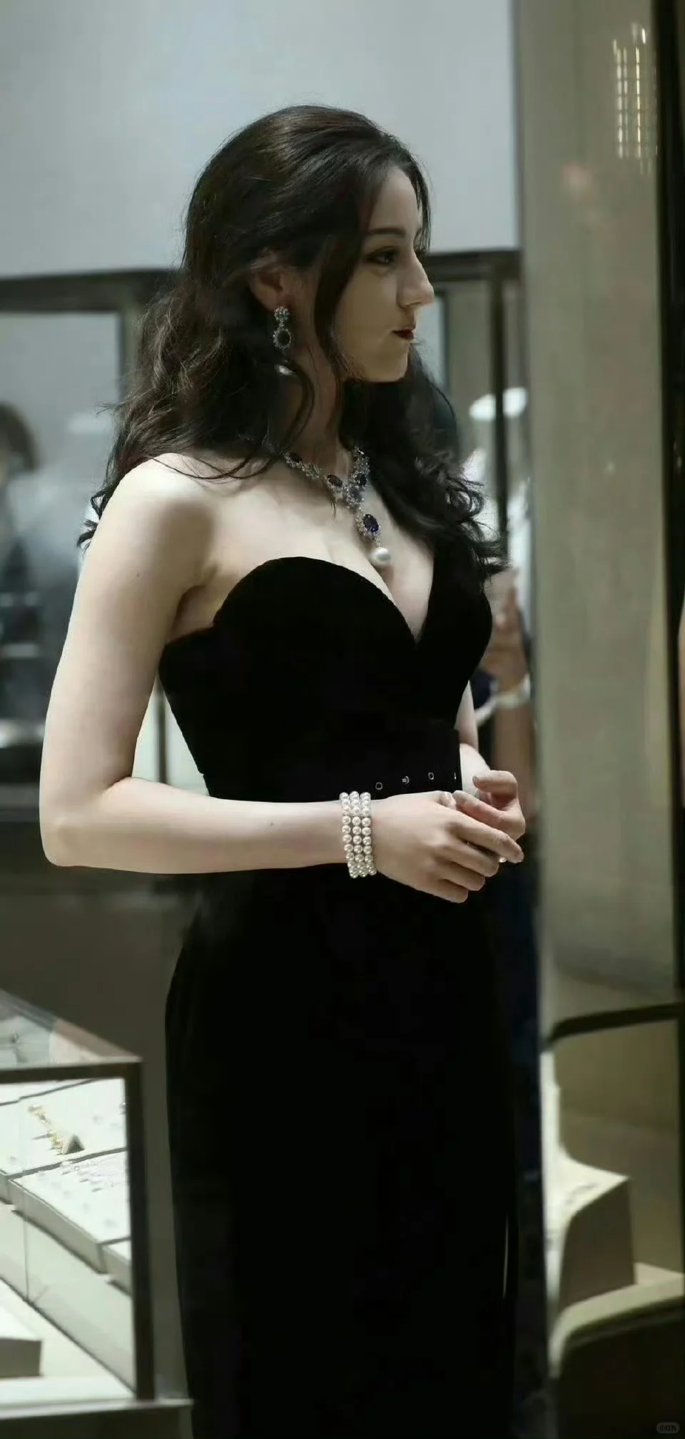 她的美，一眼万年！😍