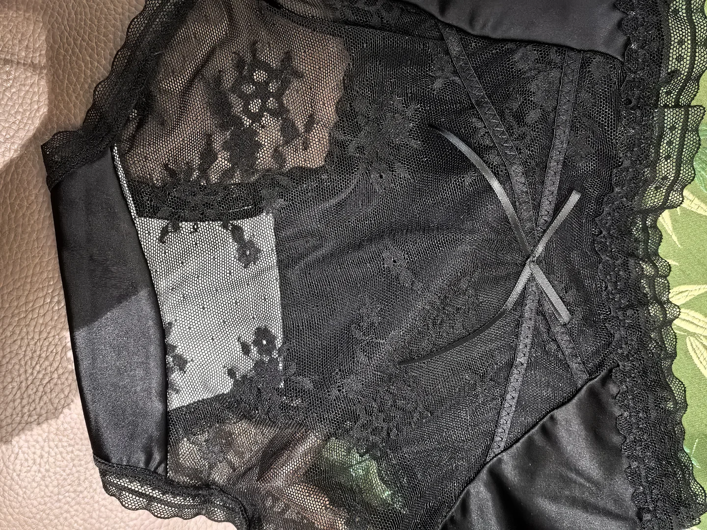 跟着明星学穿蕾丝内内！！！