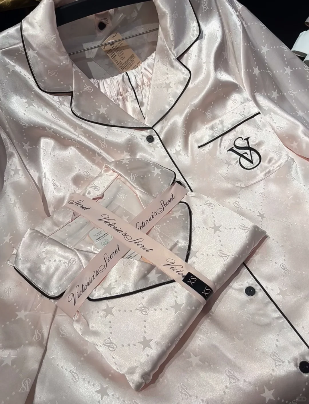 维秘月光绸三选一纠结中