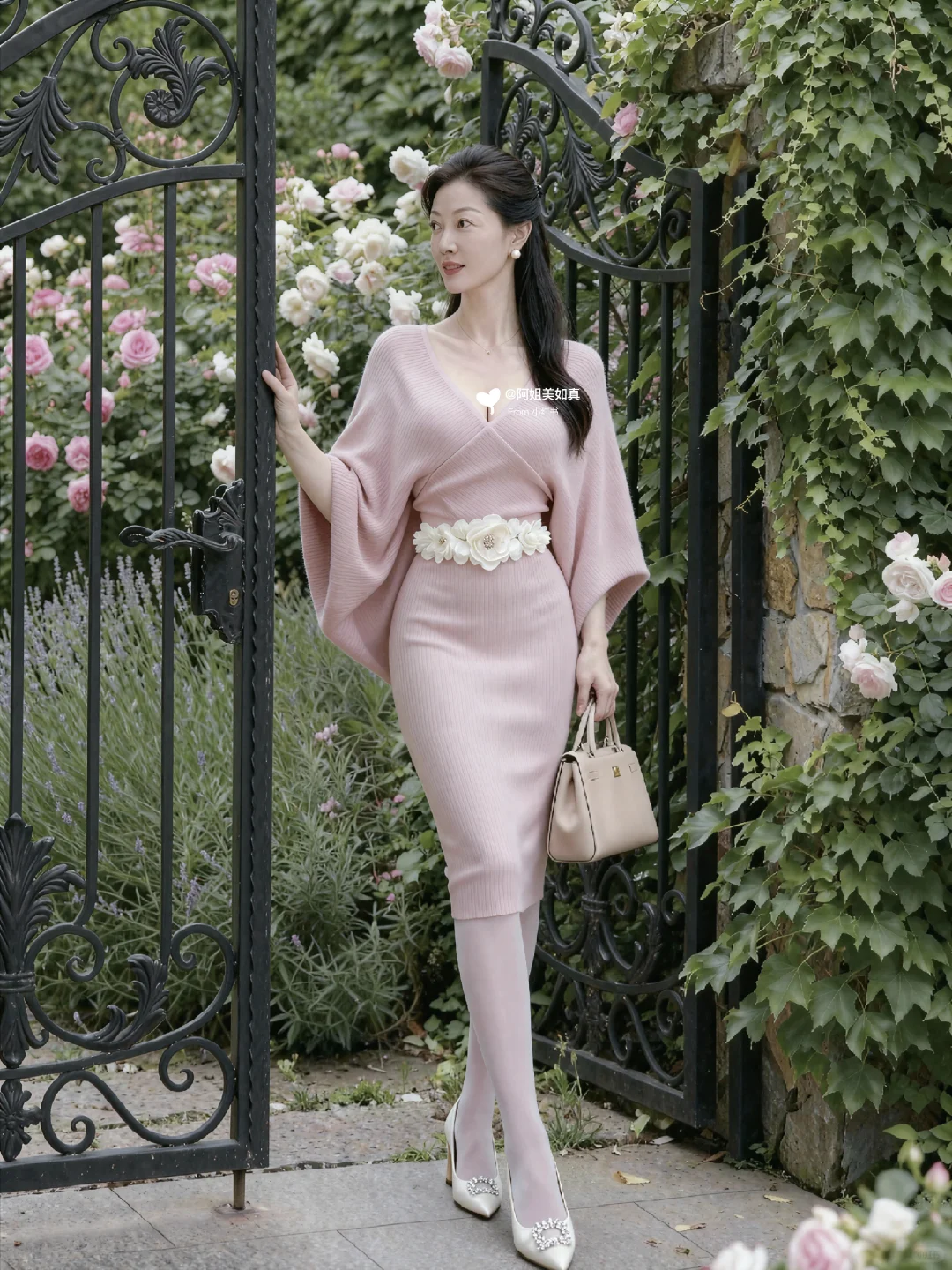 我的秘密花园，粉色连衣裙（2）