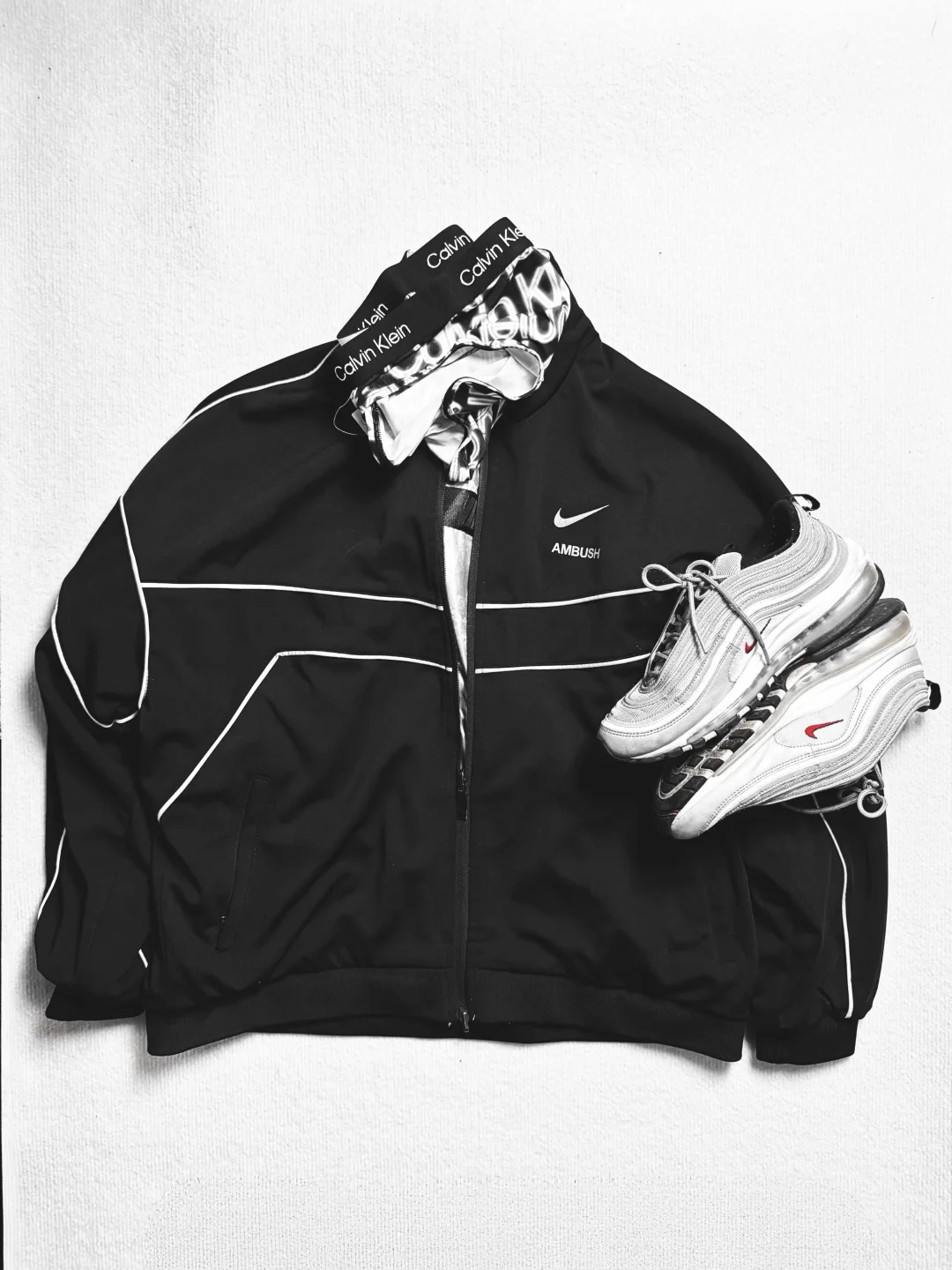 今天的丝袜会闪光