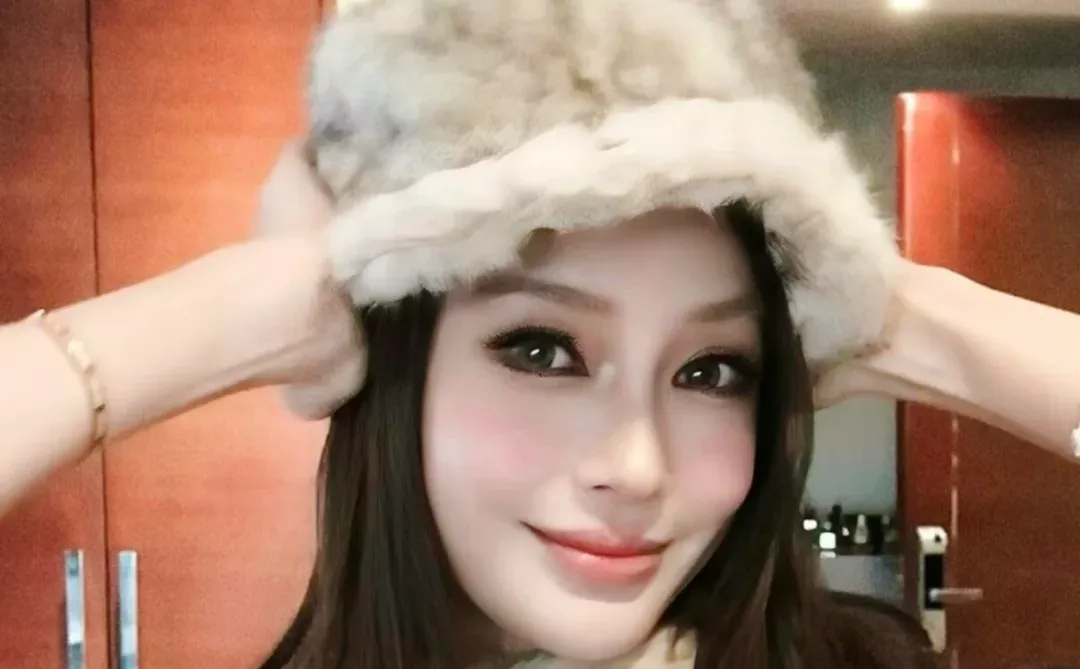 是谁还没有这个壁纸！！！ 梦回早期！真的美绝