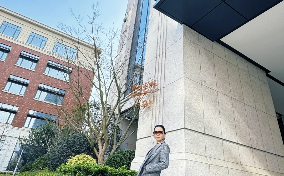 衣服基础 丝袜就不基础