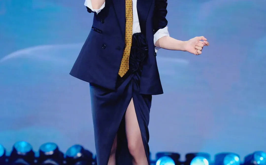 郁可唯丝袜美腿