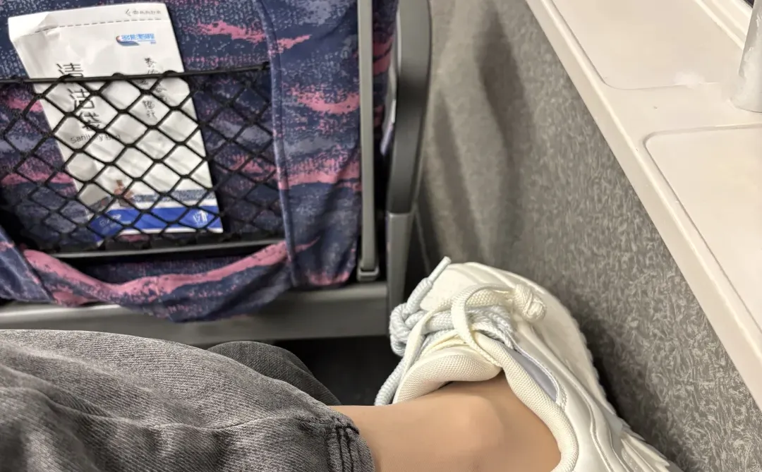 看得出穿了丝袜吗？