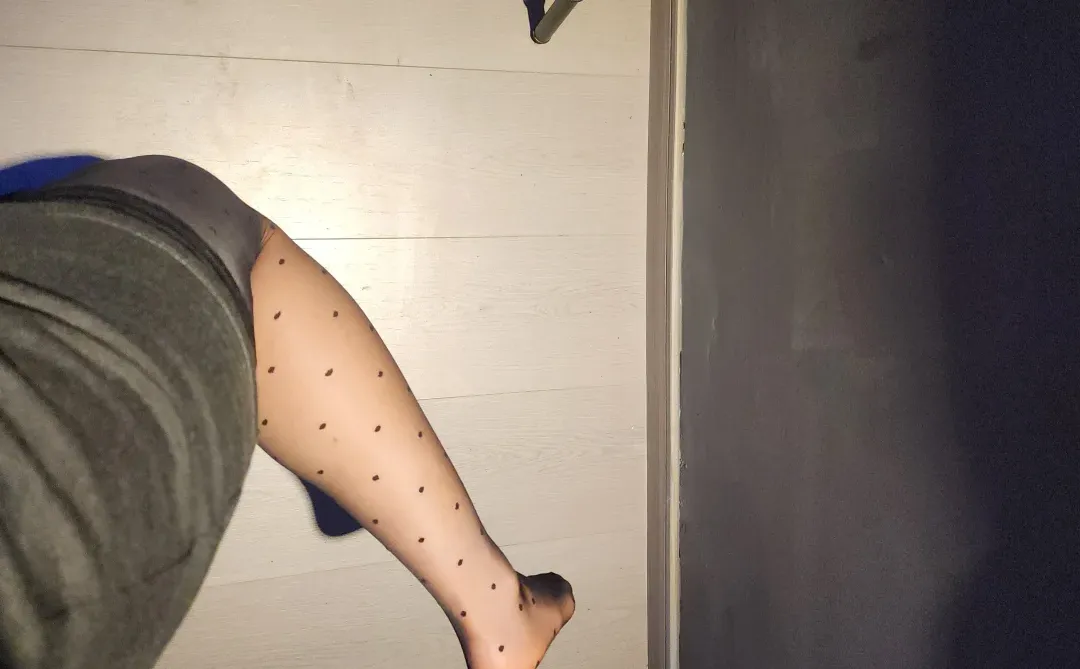 绫·云锻0.2D波点高筒袜