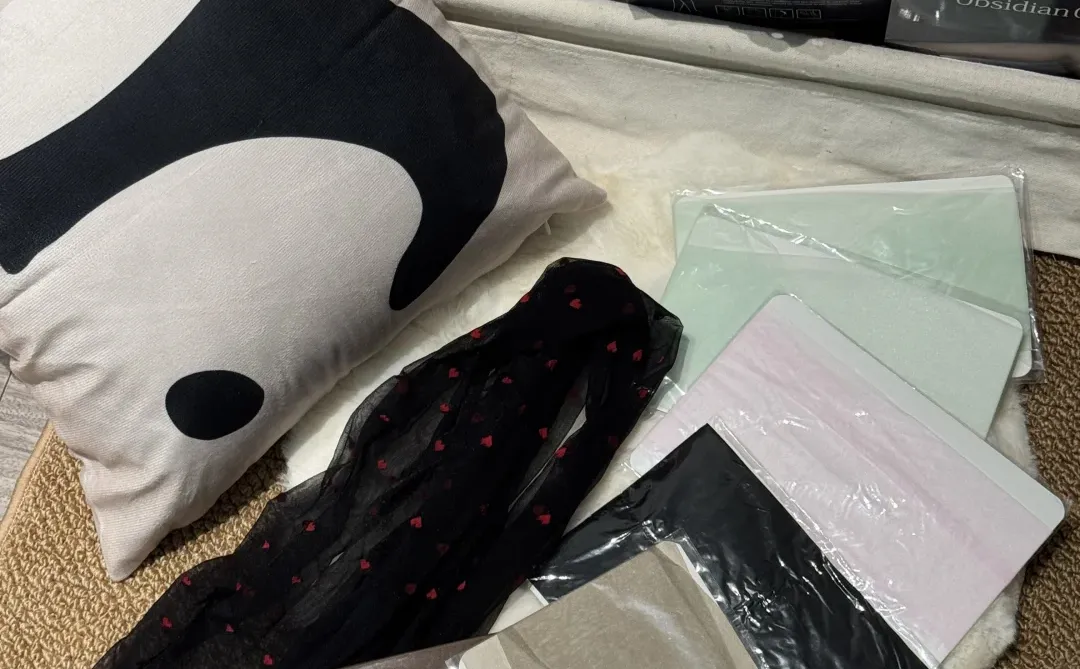 准备了十几条丝袜！等男朋友回家测评！！