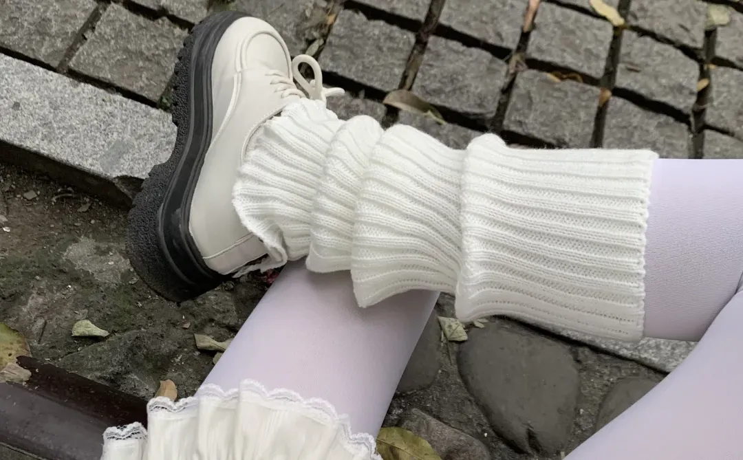 把秋天穿在脚上🍂