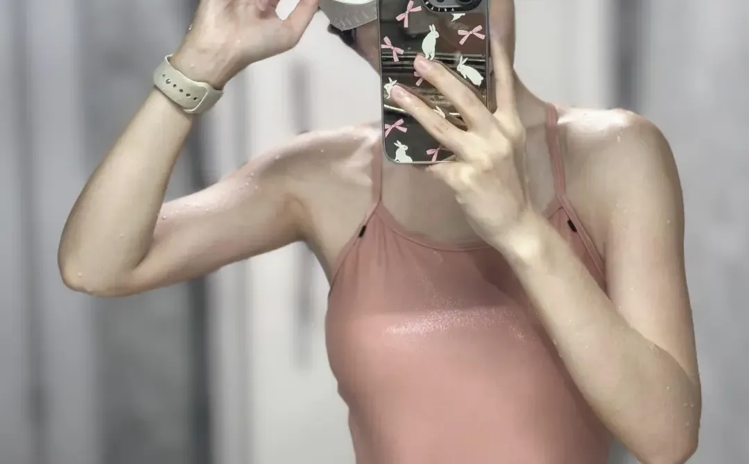 **💧深圳游泳の半社🐮女教练一枚