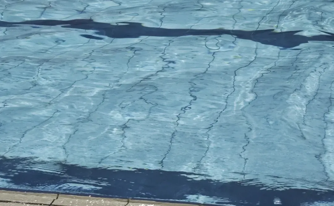 深圳游泳女教练～