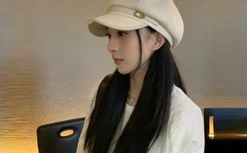 日系复古文艺风黑色鸭舌贝雷帽女休闲百搭