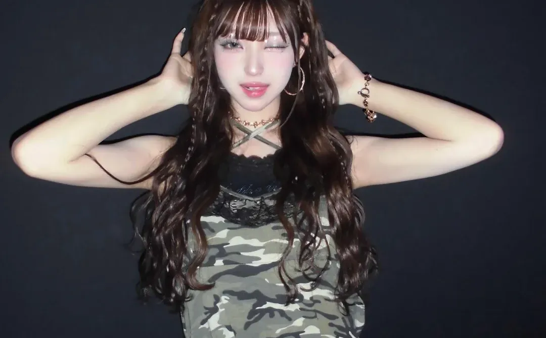 此女简直是中日韩通吃的风格