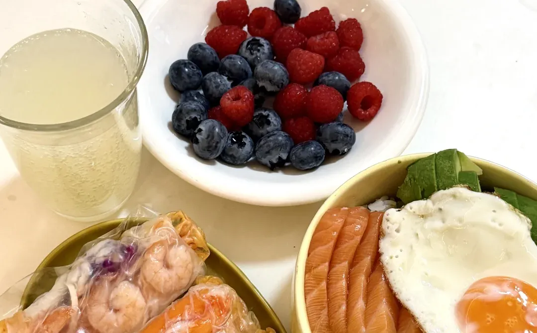 今天我就是泳池里最“亮”的仔👙