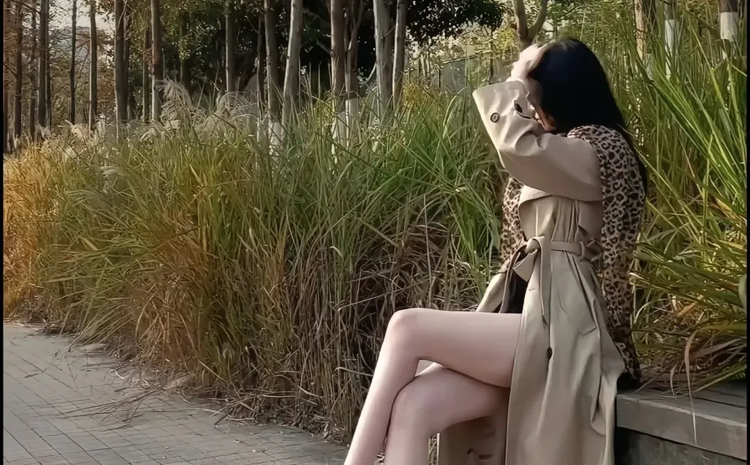 山中女神 天暖的张扬和风情