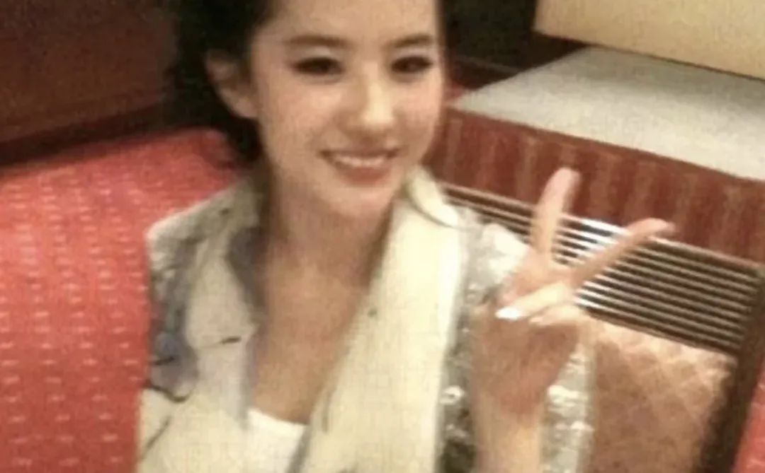 刘亦菲怎么能美成这样