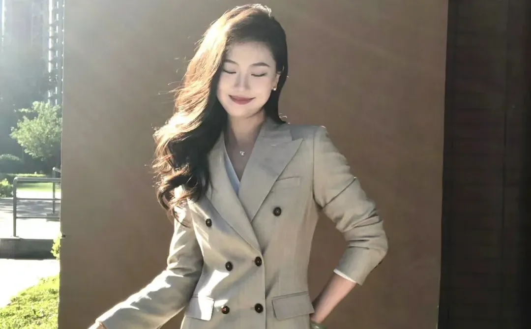 我的工作服穿搭💁之合肥女士西装定制店