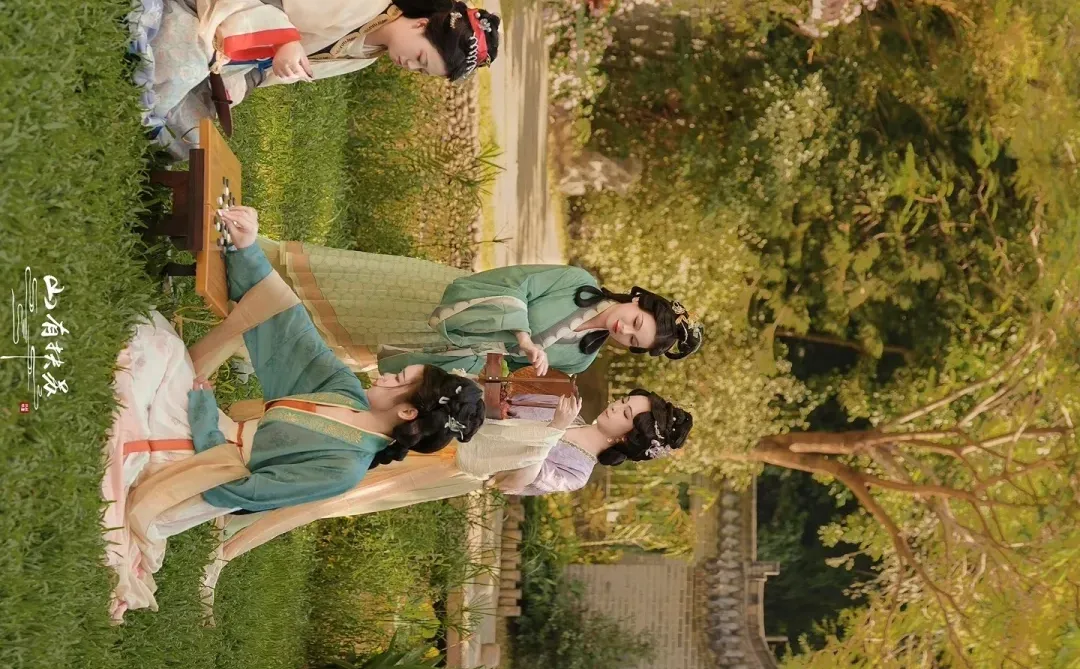 既然要对比？请对汉服公平一点，不要厚此薄彼