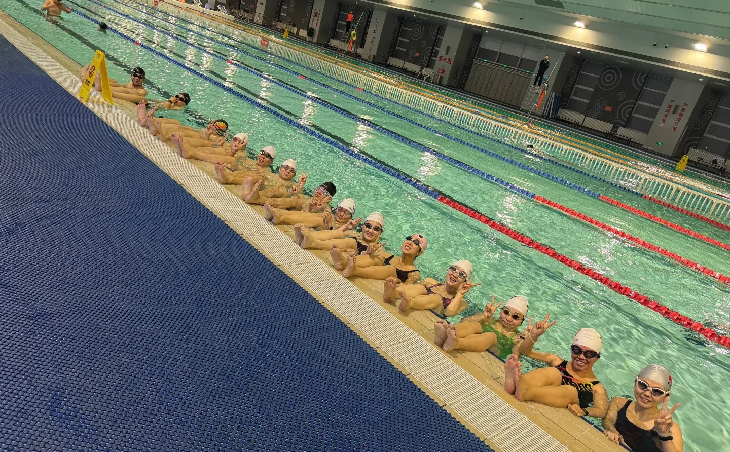 12月份有还在游泳的吗？