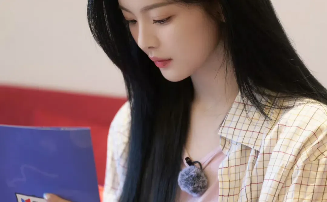 杨超越近期美照