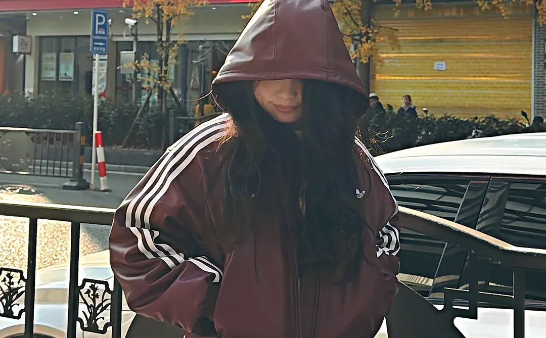 阿迪达斯｜超显白复古美式飞行夹克……