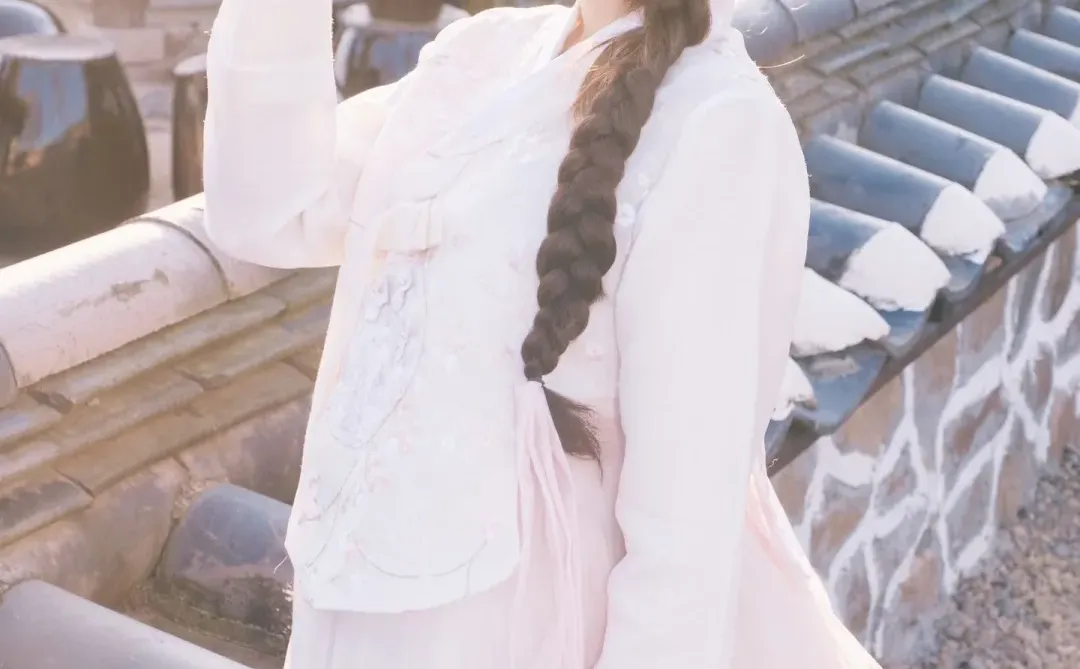 北京🌟大明贵女299💰的明制妆造sha疯啦