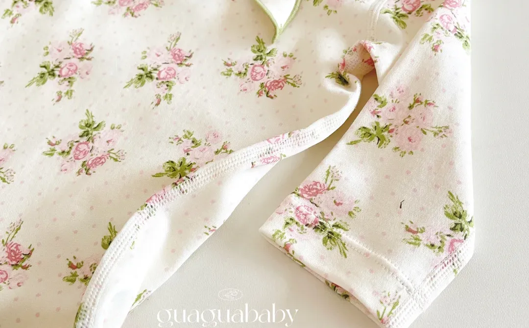 女鹅的法式复古玫瑰爬爬服有点甜🌷