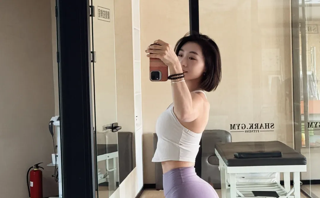 30岁健身教练女的健身日常～