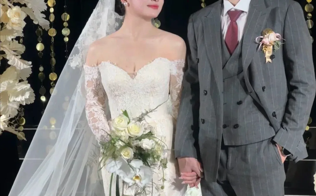 蕾丝鱼尾婚纱！🫧谁懂！！！