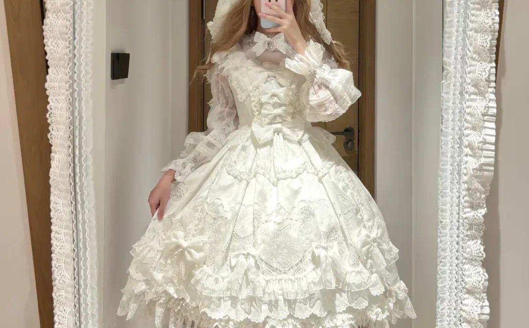 白色蕾丝人形(不🐯赞)